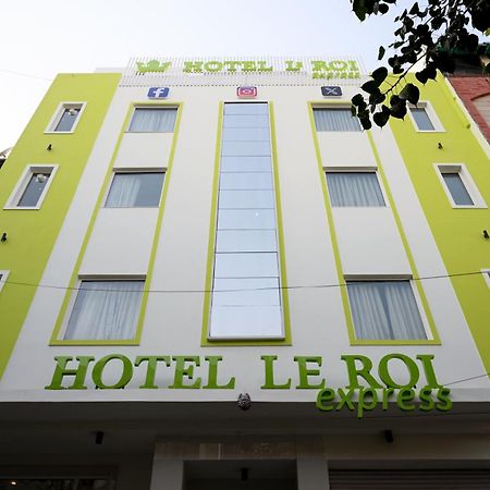 Hotel Le Roi Express Karol Bagh Delhi  Extérieur photo