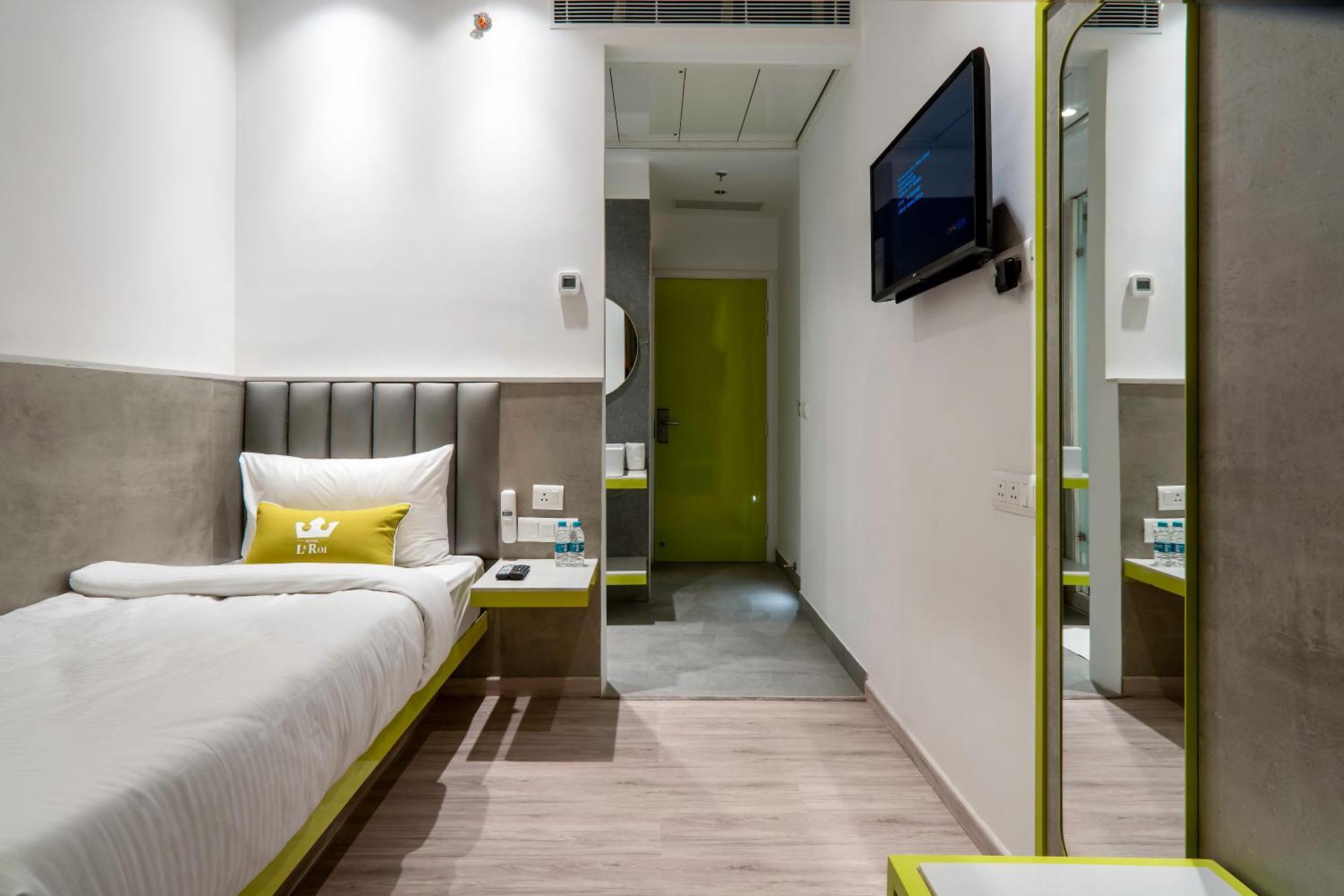 Hotel Le Roi Express Karol Bagh Delhi  Extérieur photo