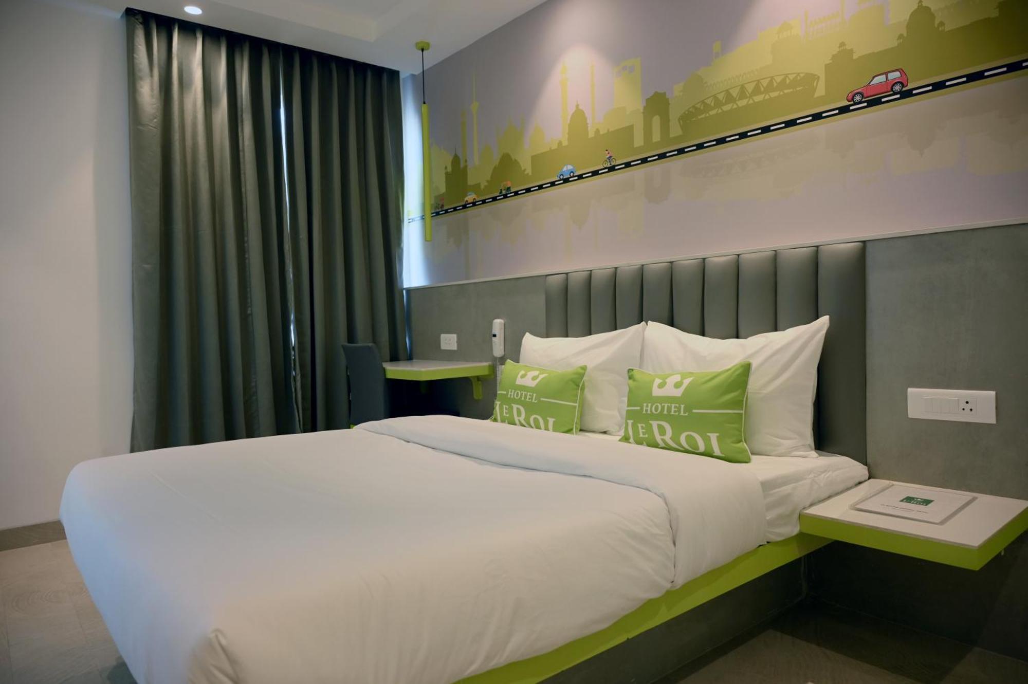 Hotel Le Roi Express Karol Bagh Delhi  Extérieur photo