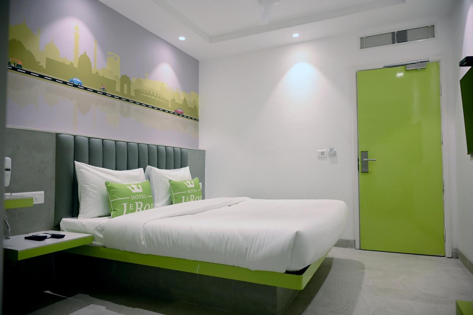 Hotel Le Roi Express Karol Bagh Delhi  Extérieur photo