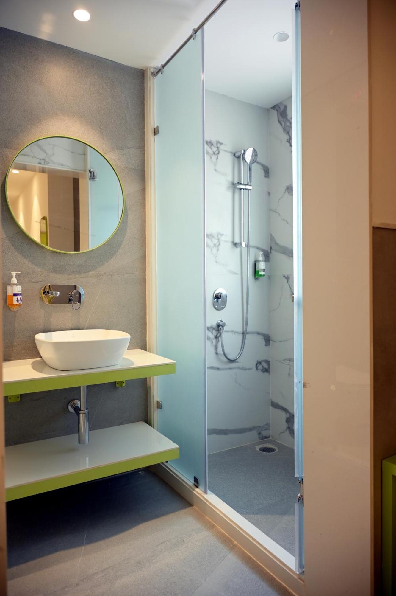 Hotel Le Roi Express Karol Bagh Delhi  Extérieur photo